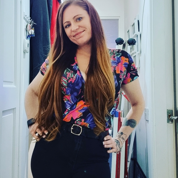 Meet your Posher, Roxanne - Picture 2 of 4